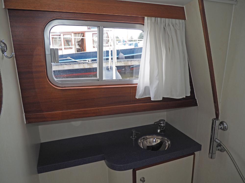 Salon, H&eacute;bergements